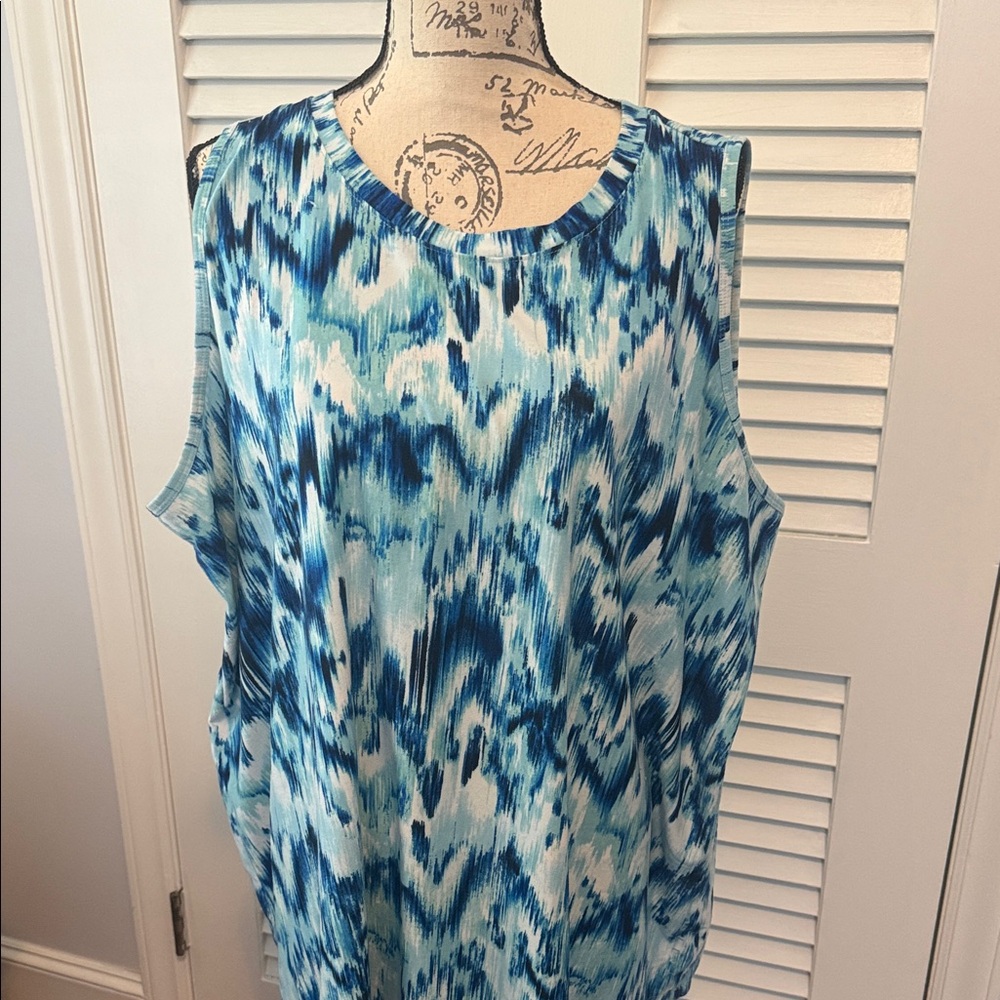 Lane Bryant Blue and White Printed Tank Top